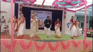 Dynamic performance by RAVS staff 👏 