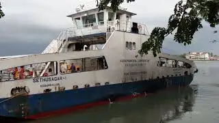 Jankar ferry ride from Fort Kochi to Vypin on a stormy day