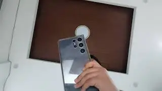 My friend is so blind 