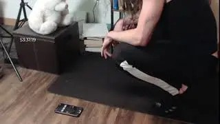 Gamer does 100 Burpees in 8 minutes
