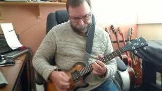 Ukulele Rock Riffs on Risa Les Paul Tenor