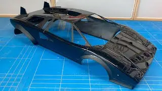 Painting a 1/12th scale Tamiya Lamborghini Countach RC Body