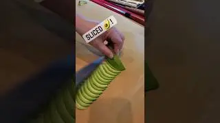 How to slice avocado