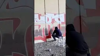 Toske graffiti asmr .. #asmr #graffiti #graffitibombing #action #art #streetart #lettering #paint