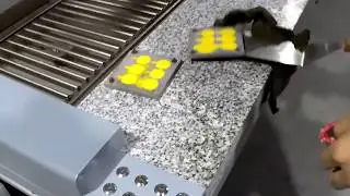 New automation Soft pvc 3D zipper head hot press cold forming machine