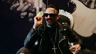 Interview Knuckle Head