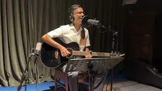 Fly Me To The Moon - Live loop cover - Rodden Dsouza