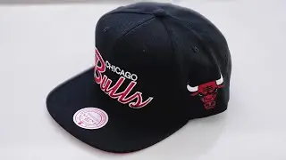 Mitchell & Ness OG Fit Snapback Team Script 2.0 Bulls unboxing.