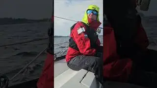 Sailing in heavy wind