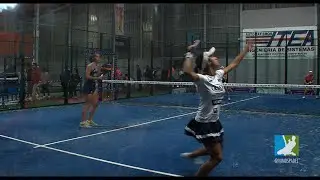 Vamos P&aacute;del. Ceci Reiter y Carolina Navarro contra Jessica Castell&oacute; y Anna Cortiles