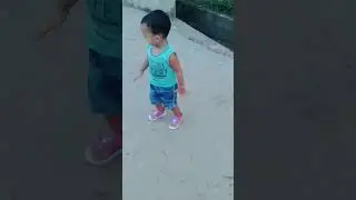 Sona re sona... youtube short video of my channel#Dustumi while walking #cutebaby #funny moments