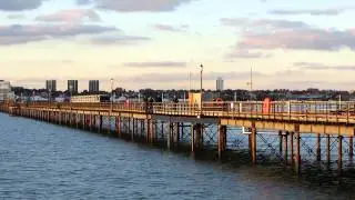Southend Pier Railway (1) - terminal station departure