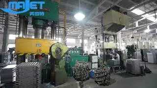 Majet raised access floor
