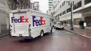 Tri-Met Yellow Line Max Train Ride: SW 6th & Madison To Pioneer Courthouse Square   4K