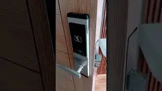 OZEL-RF-V9-666 LOCK SYSTEM CARD opening #hotellock #hoteldoor#wooden door lock#lock#cardlock#hotel