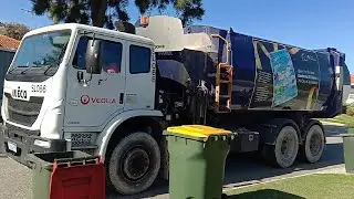 City of Joondalup recycle (sl066) garbage truck on yellow
