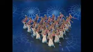 Yi Dance - Treading on the Clouds 踩云彩