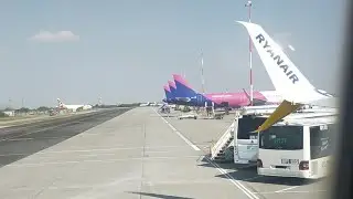 Landing and taxiing at Bucharest Otopeni Henri Coandă Airport - Ryanair FR1180 Boeing 737-800