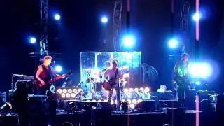 Sielun Veljet - Kanoottilaulu (live, Ilosaarirock 2011)