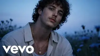 Benson Boone &ndash; I&rsquo;m Waiting for Us (Official Music Video)
