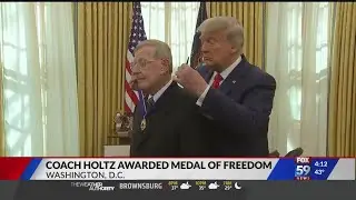 Coach Holtz awarded Medal of Freedom