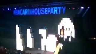 Nucleya feat. Avneet Khurmi - Aaja (Live at NSCI, Mumbai)
