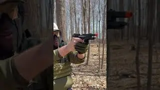 BERETTA M92 A1 FULL AUTO 6MM AIRSOFT BB PISTOL : ELITE FORCE (airsoft demo)