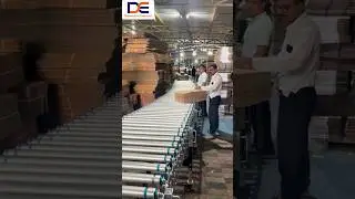 Smart Material Flow with Flexible Roller Conveyor #shorts