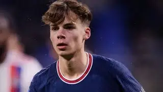 Edouard Michut &bull; ready to leave PSG for Leeds United