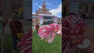 St.Jude собрал двести семьдесят тысяч долларов 💸 💵 💲 🤑 💰 💱 💸, чтобы помочь вылечить рак в 2025 году.