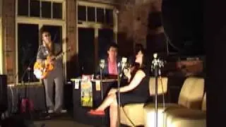 Chit Chat Lounge - Mel Dodge bad date story