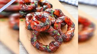 Onion Rings Wrapped in Bacon w/ a Sriracha Glaze