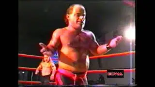 ECWA Wrestling - Special Attraction match - Beautiful Bobby vs Little Kato 2002 Little Persons match