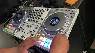 Testing out the DDJ 1000 SRT By @alphathetaglobal