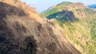 Hyundai Excavators Building a Mountain Road on One of the Steepest, Most Dangerous Hills