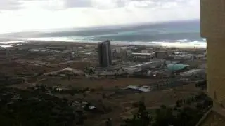 hoff hacarmel and carmel tunnel in a windy day