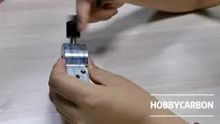 How to use the thumb screw?