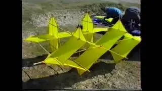 (kite) Cody flying in Katwijk 1993