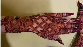 Dubai style mehndi for backhand#newstylemehandidesign #fullhandmehndi #arabicmehndi  #royalmehndi 