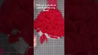How to Make a Strawberry Wreath, How to Make a Summer Wreath #shorts