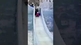 🇷🇺 Super ice slides in Moscow!!🔥👍😀