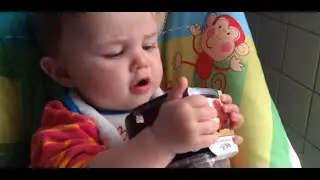 Gerber GERBER&reg; 3RD FOODS&reg; with Lil&rsquo; Bits&trade;: Sydney tries out the Gerber 3rd Foods with Lil' Bi