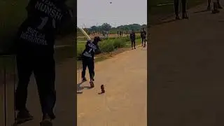 munshi strikes🥵🔥 #lahore #cricket #shortvideo #dailyvlog #tapeballcricket
