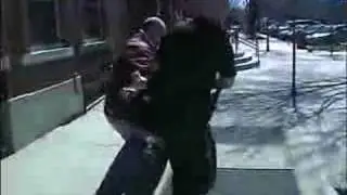 New vid: Photog arrest sparks bloodcurdling screams
