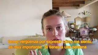 Brie Larson plays animal crossing and talks about hard times (subtitulado al espa&ntilde;ol)
