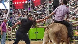 VIOLENTO DE JALISCO DE JALISCO CON HEROE REVOLUCIONARIO EN  MORELIA MICHOACAN