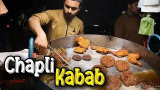 50/= RS ONLY CHEAPEST STREET FOOD KARACHI BEST CHAPLI KABAB | PAKISTANI STREET FOOD NEW VIDEO