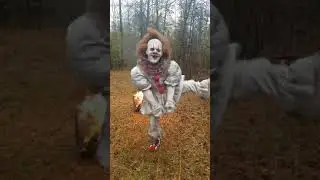 PENNYWISE THE DANCING CLOWN DANCING