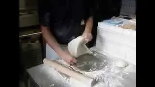 &eacute;talage p&acirc;te &agrave; pizza