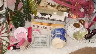 quiet obsessions ☁️🌸  ie. my spring favorites (books, beauty & media)